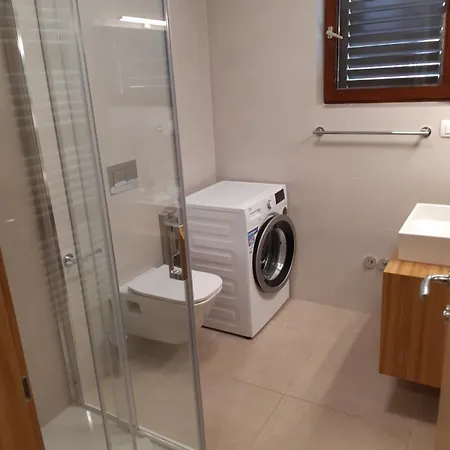 Apartment Cerovic Malinska