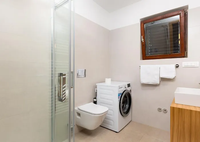 Cerovic مالينسكا